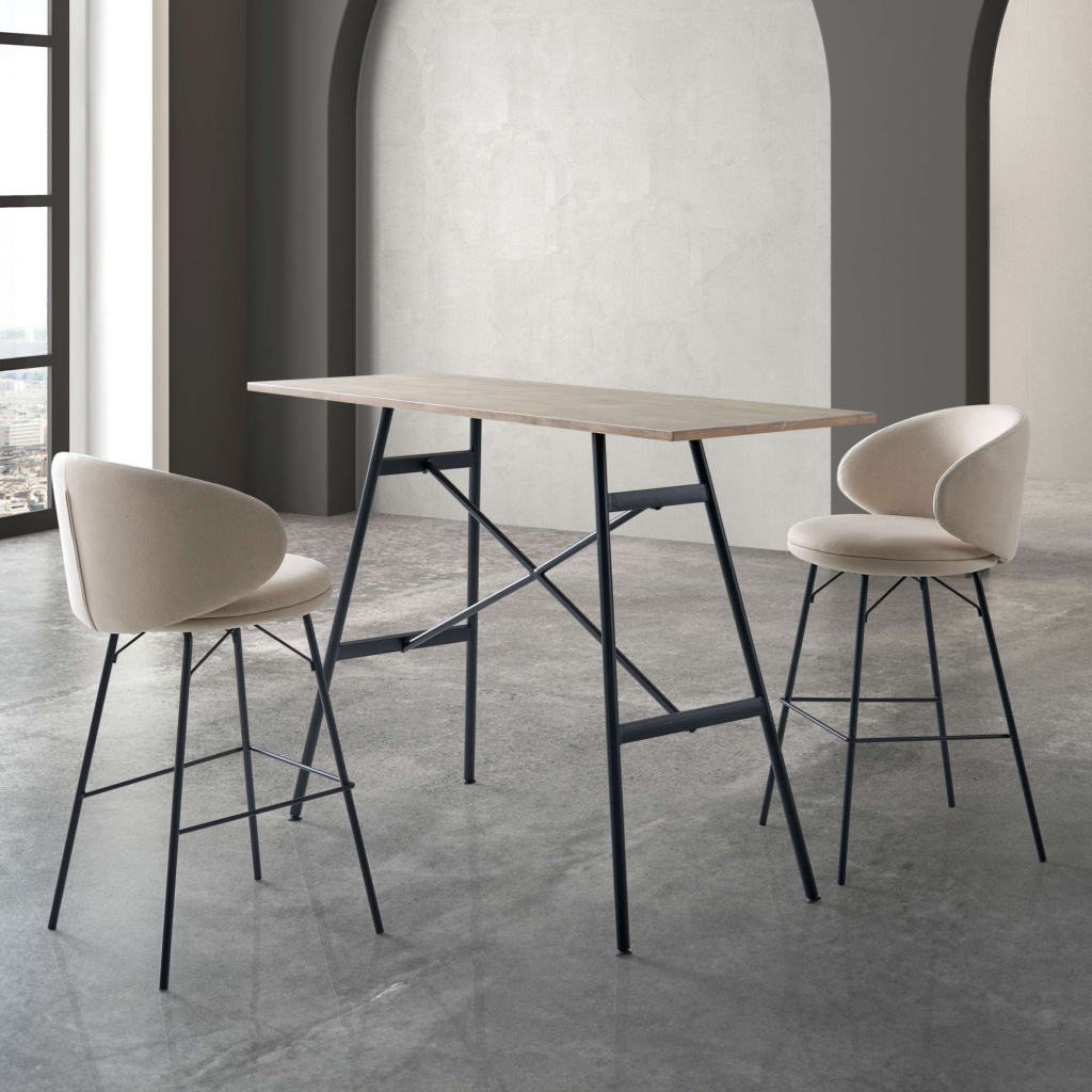 lyra bar stool beige with table